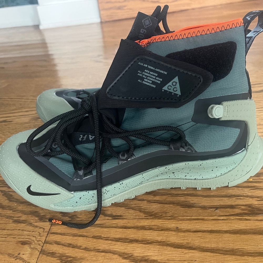 Nike Antarctic Juniper Fog